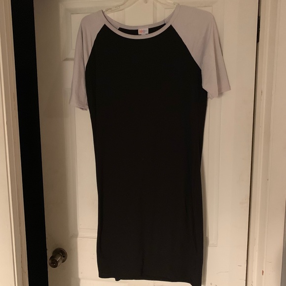 LuLaRoe Dresses & Skirts - 2XL Lularoe Julia Dress👗